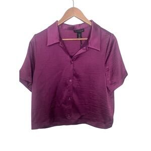 NWT House of Harlow Women’s Sz Medium Pink Button Front Satin Boxy Shirt